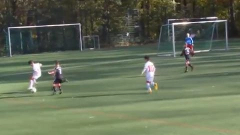 9 tuổi quay com-pa đỉnh hơn cả Zidane!