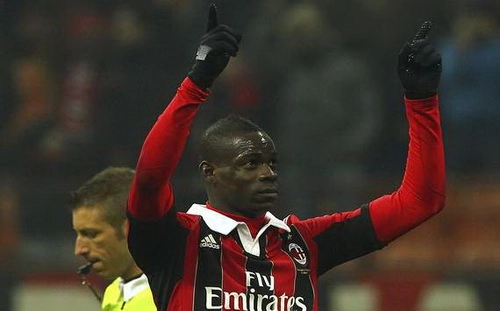 Super Mario ghi bàn thứ 4 trong 3 trận, Milan nhẹ nhàng vượt qua Parma