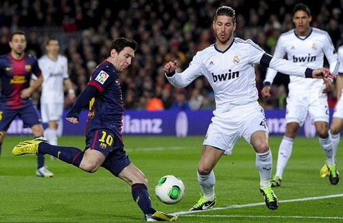 Messi ghi bàn thứ 18 tại El Clasico