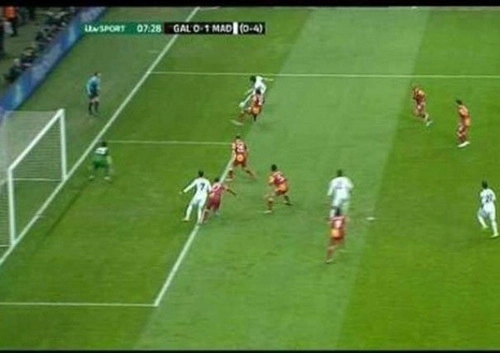 Real Madrid lại được đội ngũ vua sân cỏ giúp sức?