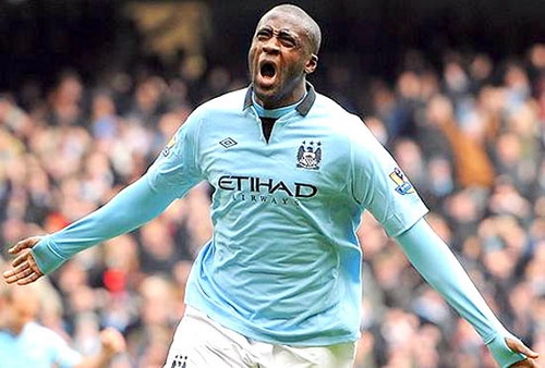 Yaya Toure ghi siêu phẩm vào lưới Wigan
