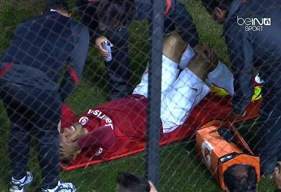 Cầu thủ dính chấn thương nặng vì lộn santo ăn mừng