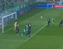 Siêu phẩm đánh gót của Ibra được tái hiện vào lưới…PSG