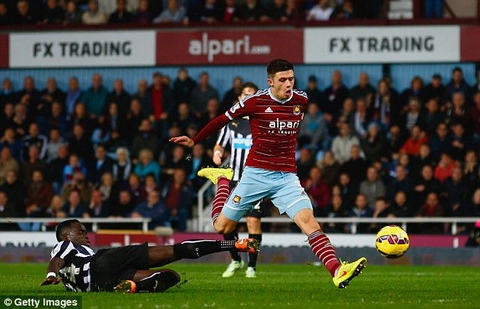 Video bàn thắng: West Ham 1-0 Newcastle (Vòng 13 Premier League)