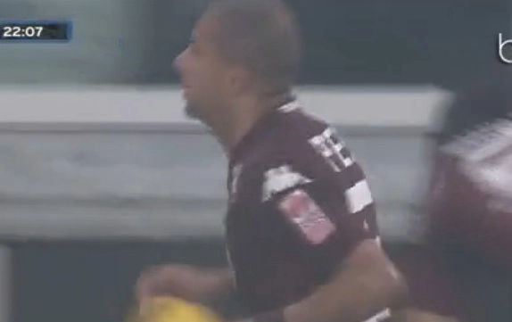 Pha solo ghi bàn khó tin tại Serie A