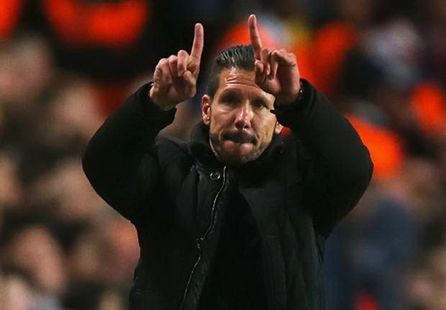 Simeone ăn mừng đặc biệt như Mourinho
