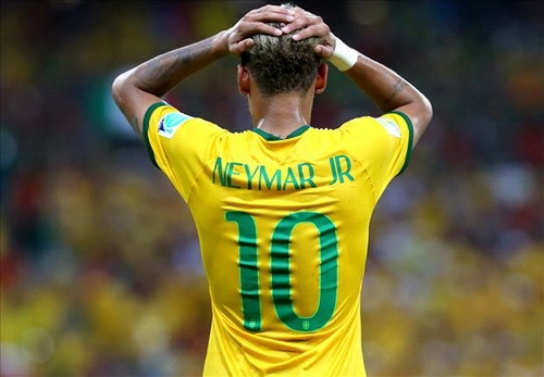 Lác mắt với cú sút cầu vồng ghi bàn siêu “dị” của Neymar