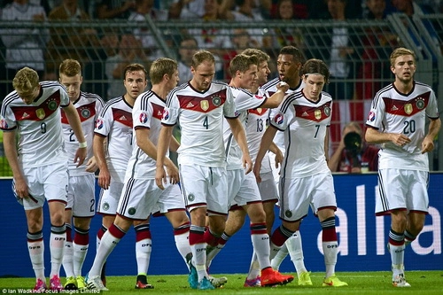 Đức 2-1 Scotland: Một mình Muller chấp tất