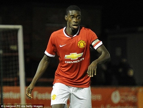 Chân dung Axel Tuanzebe - Rio Ferdinand tại Old Trafford