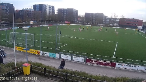 Bàn thắng siêu tốc độ chỉ sau... 3 giây