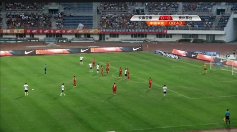 Siêu phẩm sút phạt đỉnh cao tại giải vô địch Trung Quốc