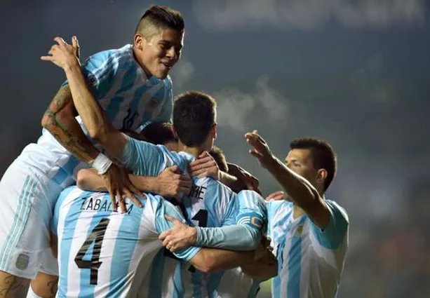 Video clip Copa America 2015: Argentina 6-1 Paraguay (Bán kết)