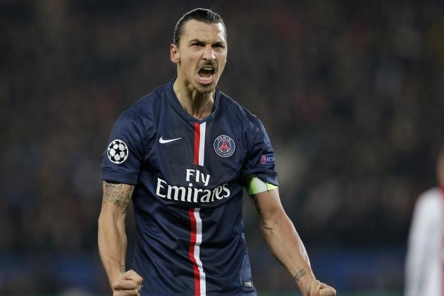 Tình huống bỏ lỡ không thể tin nổi của siêu tiền đạo Ibrahimovic