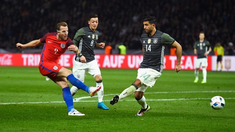 Cư dân mạng dậy sóng sau pha Harry Kane ghi bàn nhờ Cruyff turn