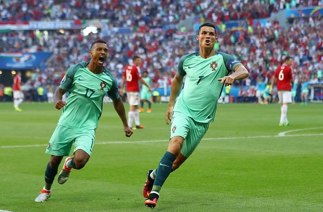 Ronaldo đã hồi sinh ra sao ở trận cầu Hungary 3-3 BĐN
