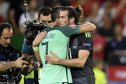 Xem lại toàn bộ trận đấu BĐN 2-0 Wales (Bán kết Euro 2016)