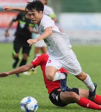 Tổng hợp: Long An 1-3 HAGL (Vòng 21 V-League 2016)
