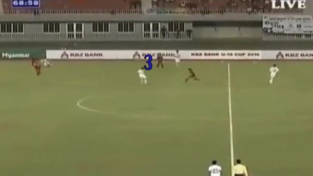 Màn tiki-taka suýt thành bàn của U19 Việt Nam