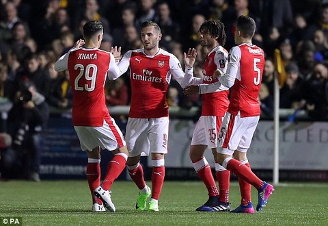 Tổng hợp: Sutton 0-2 Arsenal (Vòng 5 FA Cup 2016/17)