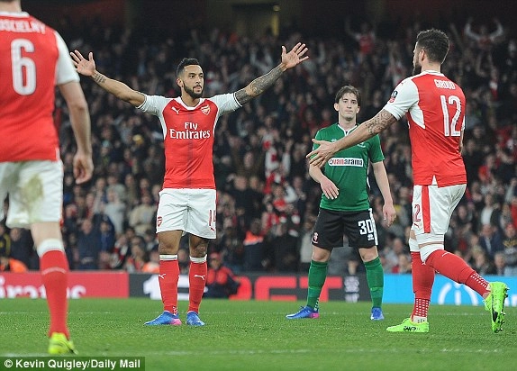 Tổng hợp: Arsenal 5-0 Lincoln (Tứ kết FA Cup 2016/17)