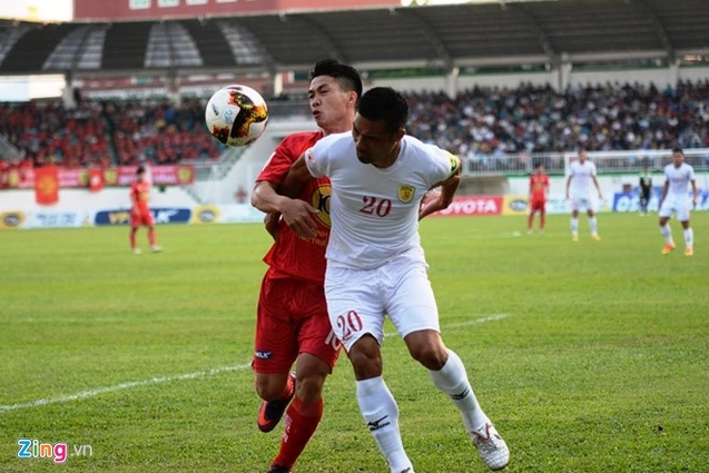 Tổng hợp: HAGL 0-1 TPHCM (Vòng 8 V-League 2017)