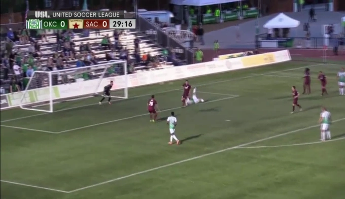 Pha ghi bàn độc toàn tập tại Mỹ