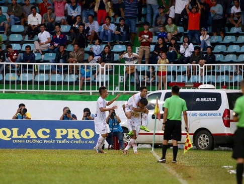 Tổng hợp: HAGL 2-1 Bình Dương (Vòng 14 V-League 2017)