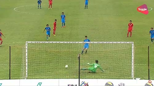 Tổng hợp: U22 Lào 0-2 U22 Singapore (Sea Games 29)
