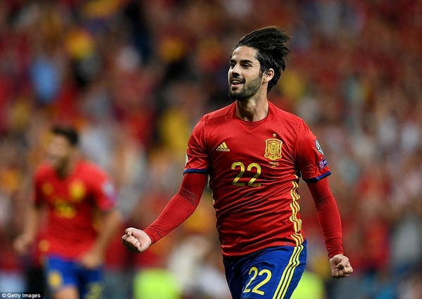 Tổng hợp: TBN 3-0 Italia (VL World Cup 2018)