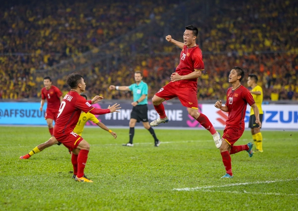 Video tổng hợp: Malaysia 2-2 Việt Nam (Chung kết AFF Cup 2018)