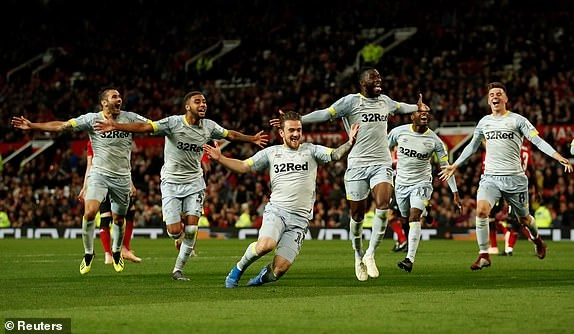 Video tổng hợp: MU 2-2 (pen 7-8) Derby County (Vòng 3 cúp Liên đoàn Anh 2018/19)