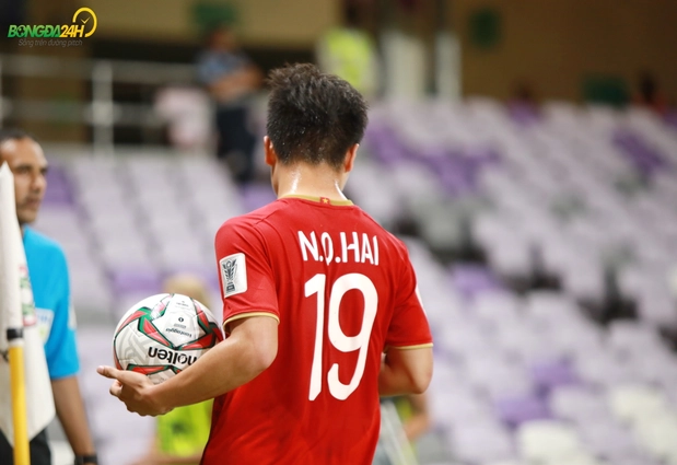 10 siêu phẩm của tiền vệ Quang Hải trong năm 2018