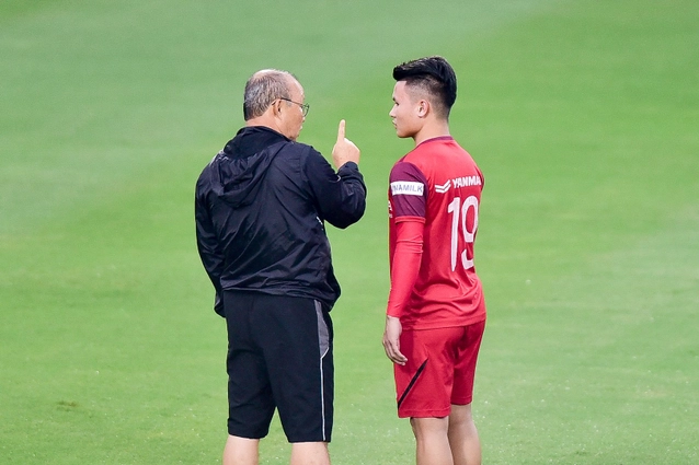 Quang Hải, HLV Park Hang Seo nói gì trước lễ AFF Awards Night