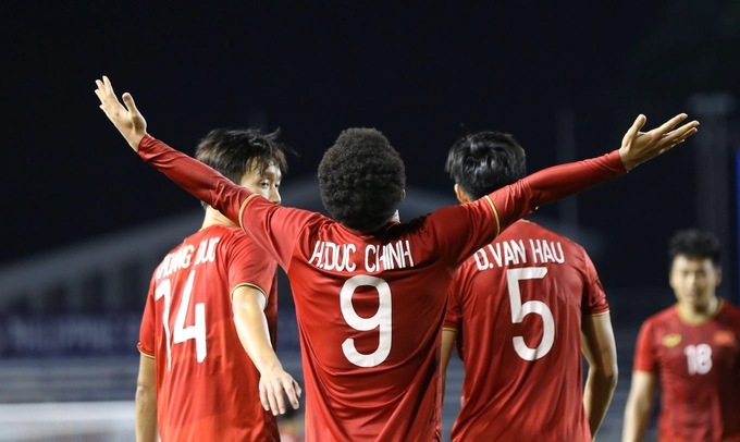 VIDEO: Đức Chinh càn lướt nâng tỷ số 2-0 cho U22 Việt Nam