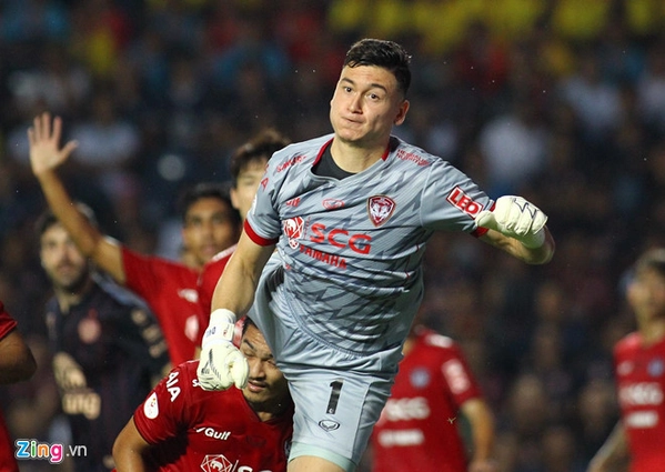 VIDEO: Thủ môn Văn Lâm bất lực trước đội bóng của Xuân Trường