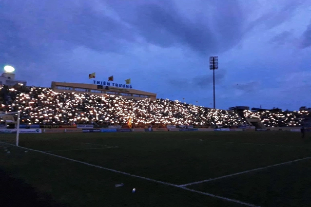 VIDEO: Thiên Trường bất ngờ mất điện, Nam Định thua ngược Quảng Nam