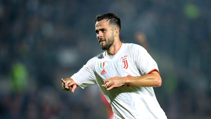 Juventus 2-1 Brescia: Vắng Ronaldo, nhà vua thắng ngược tân binh
