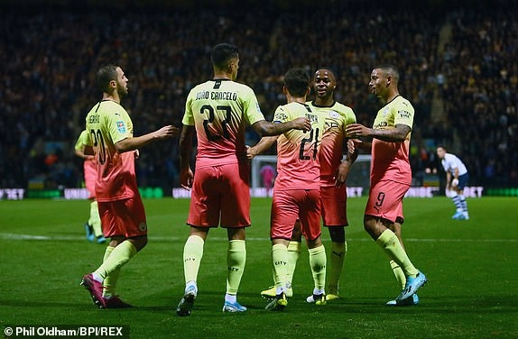 Preston 0-3 Man City: Sterling tỏa sáng rực rỡ