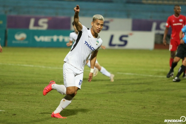 VIDEO: Văn Toàn kiến tạo, Văn Thanh đưa HAGL từ cõi chết trở về sau quả đá 11m thành công