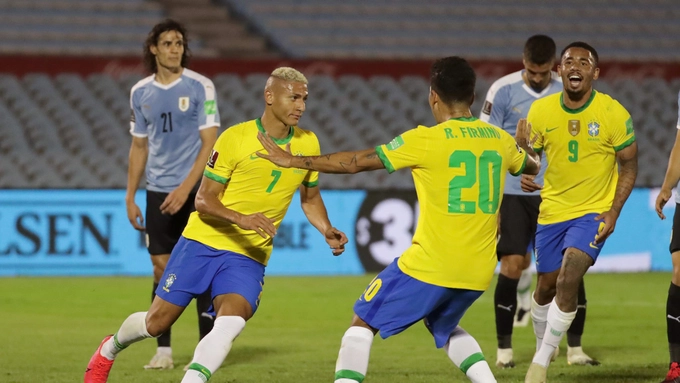 Video tổng hợp: Uruguay 0-2 Brazil (Vòng loại World Cup 2022)