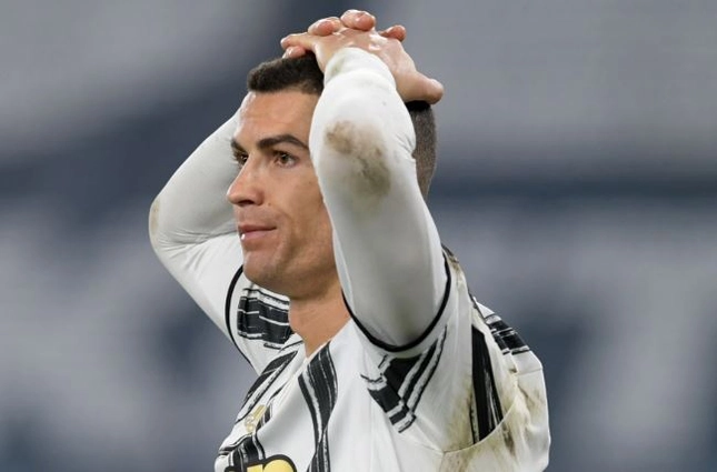 Ronaldo sút hỏng 11m, Juventus đành chia điểm với Atalanta