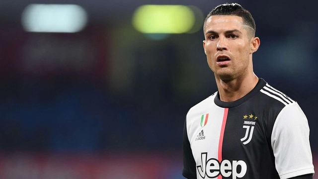 Nhờ bố cắt kiểu đầu Ronaldo và cái kết