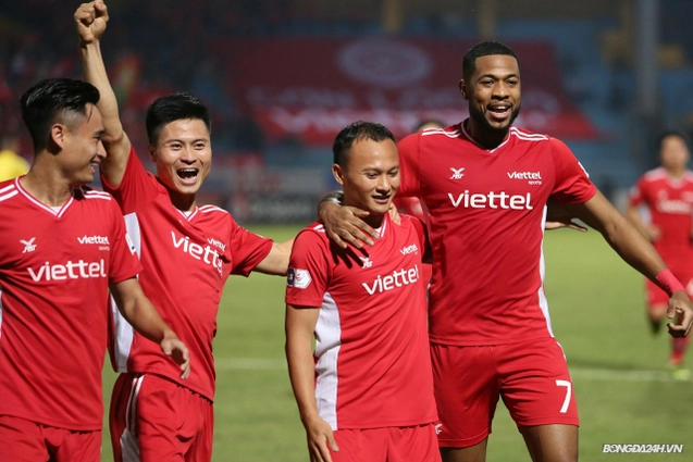 Xem lại siêu phẩm sút xa vào lưới CLB Hà Nội của tiền vệ Trọng Hoàng