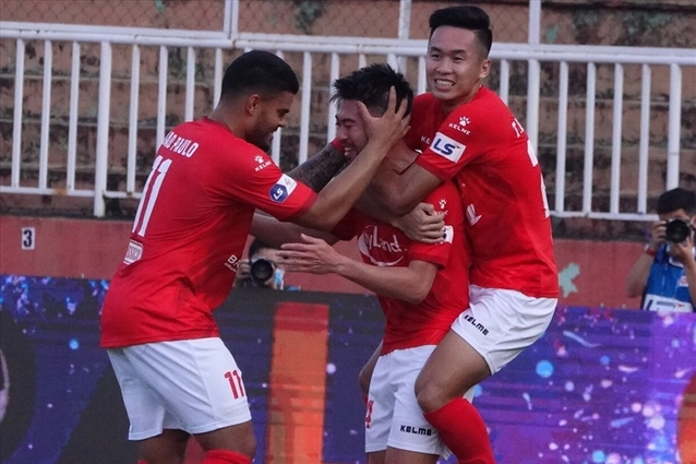 VIDEO: Show diễn đỉnh cao của Lee Nguyễn ở trận thắng Hải Phòng