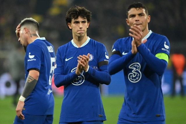 Chelsea khủng hoảng: Những đồng tiền điên cuồng và tuyệt vọng