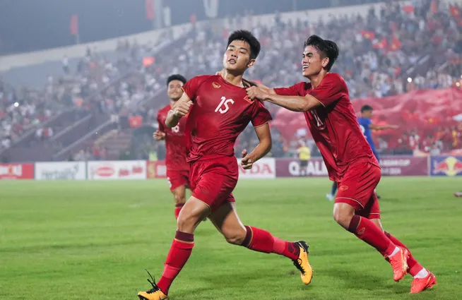 Video tổng hợp: U23 Việt Nam - U23 Singapore (Vòng loại U23 châu Á 2024)