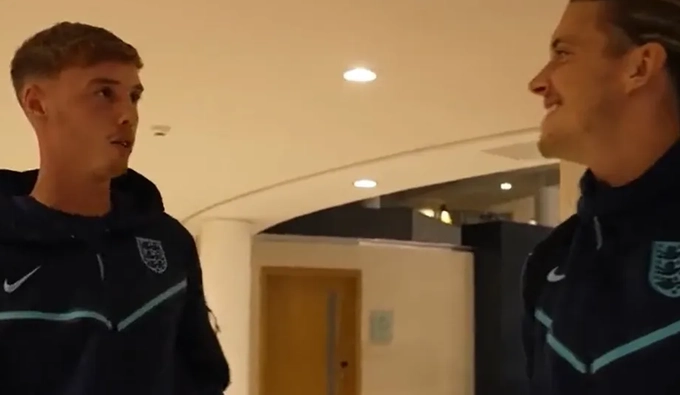 Conor Gallagher phản ứng thế nào khi Cole Palmer lên tuyển Anh?