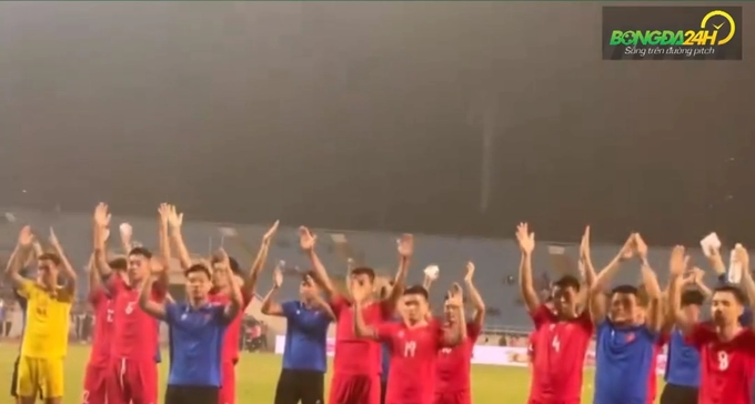 VIDEO: HLV Troussier vẫn không xin lỗi CĐV sau 2 thất bại trước Indo