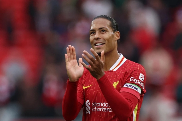 VIDEO: Van Dijk vẫn khó chịu dù chỉ để thua 2 trong 100 trận ở Anfield