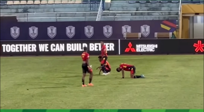 VIDEO: Các cầu thủ Thái Lan an ủi các cầu thủ Timor Leste sau trận thắng… 10-0